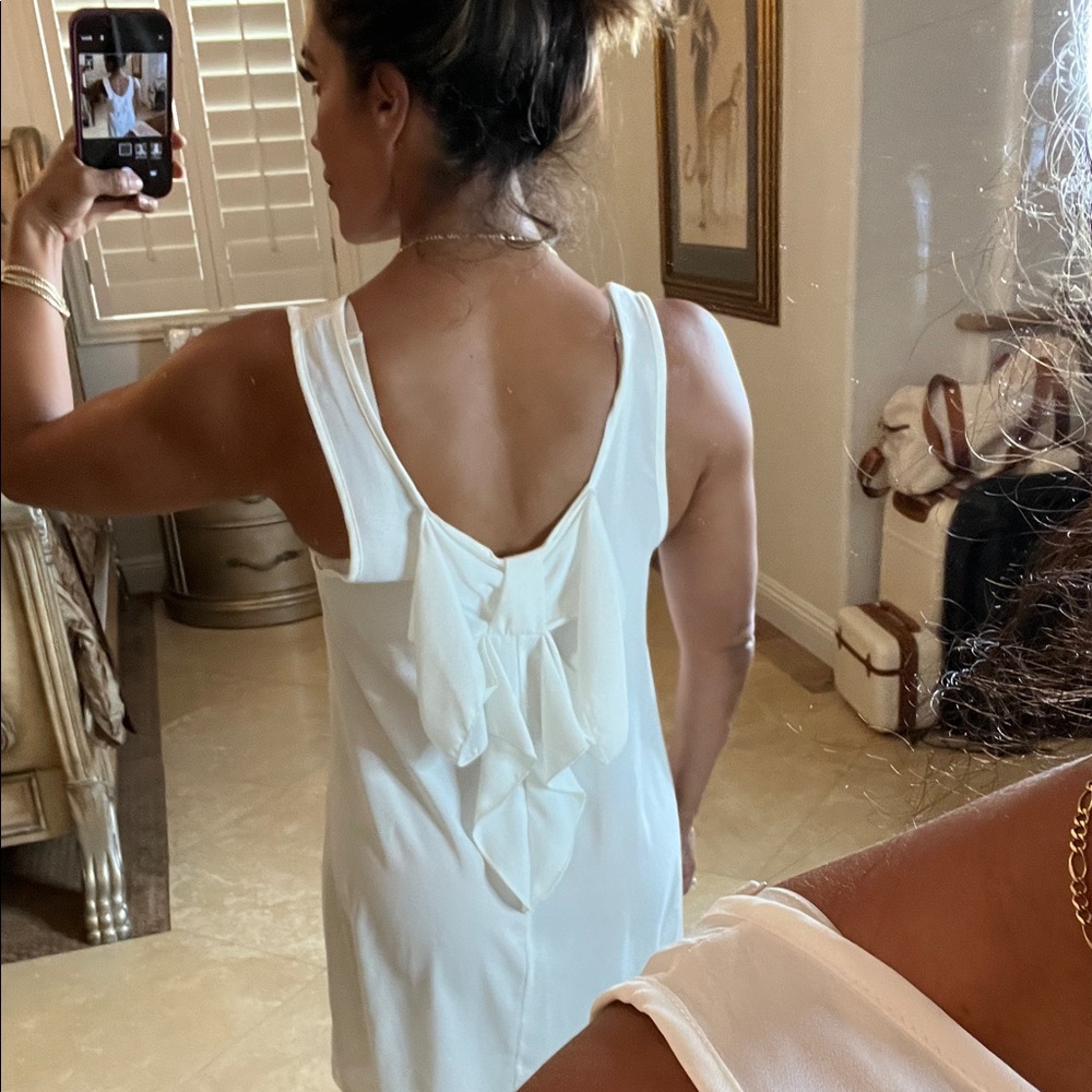 💕Elegant White Sleeveless Dress💕 - Picture 3 of 3